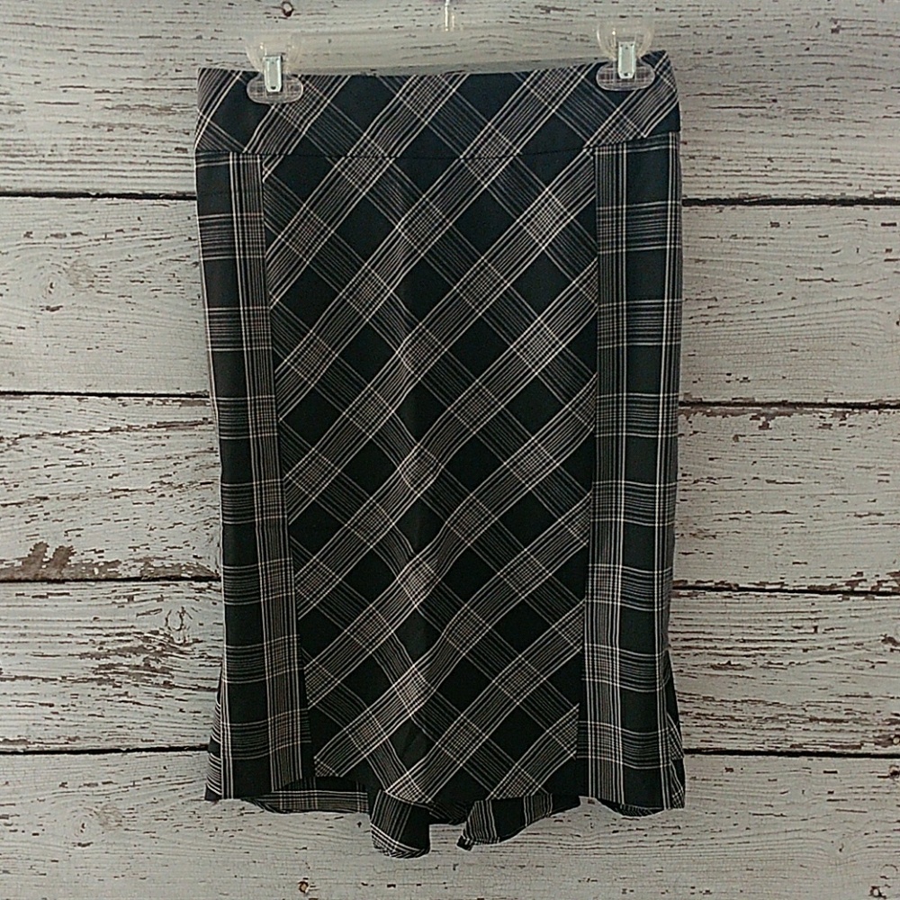 Express size 0 pencil skirt.